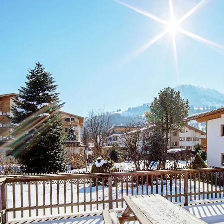 Chalet Kirchberg 1 בקתה